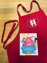 Lade das Bild in den Galerie-Viewer, SET Kochbuch "Wir kochen für mehr Knödel" & Schürze