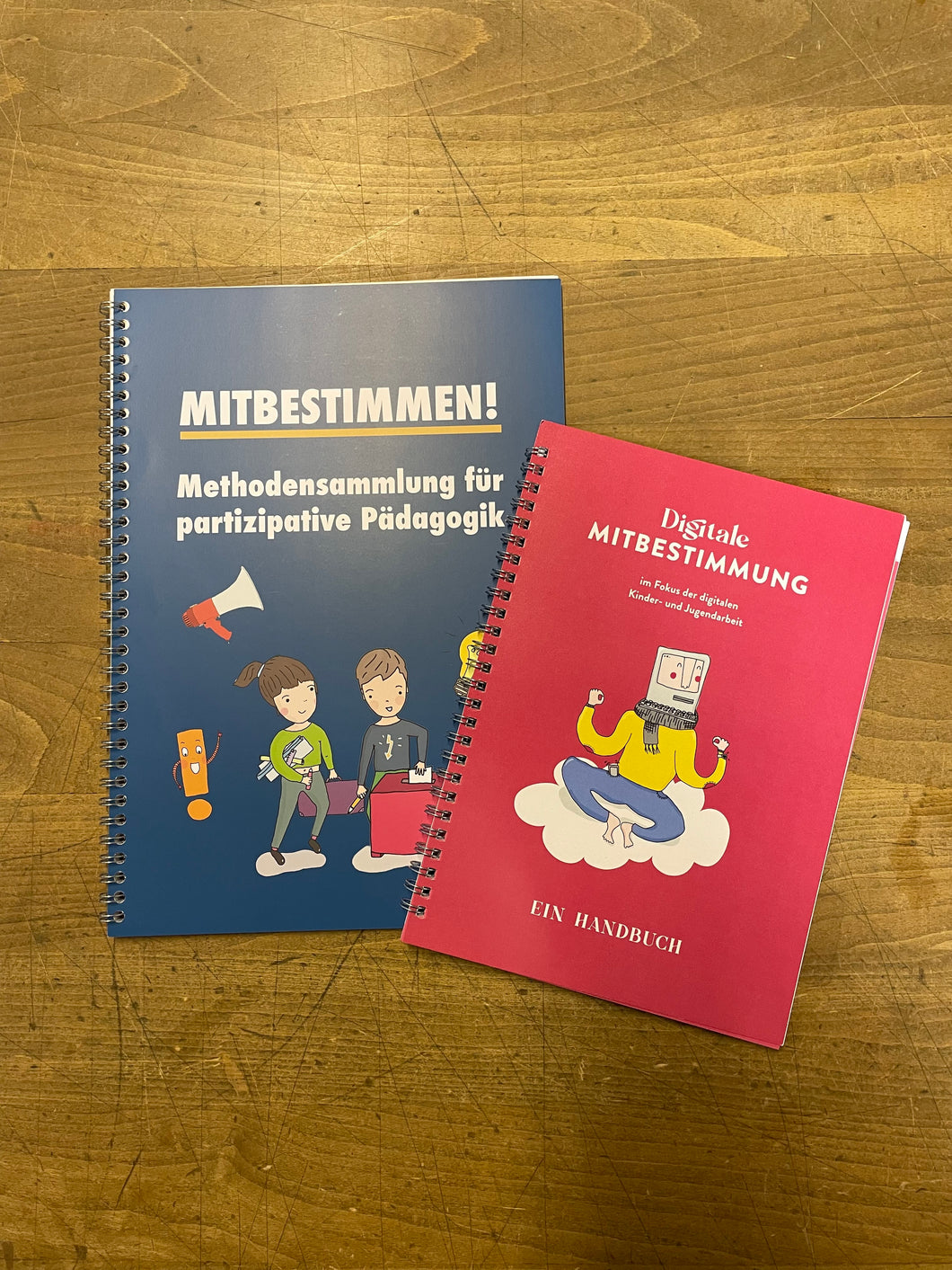 Set Handbücher Partizipative Pädagogik & Digitale Mitbestimmung